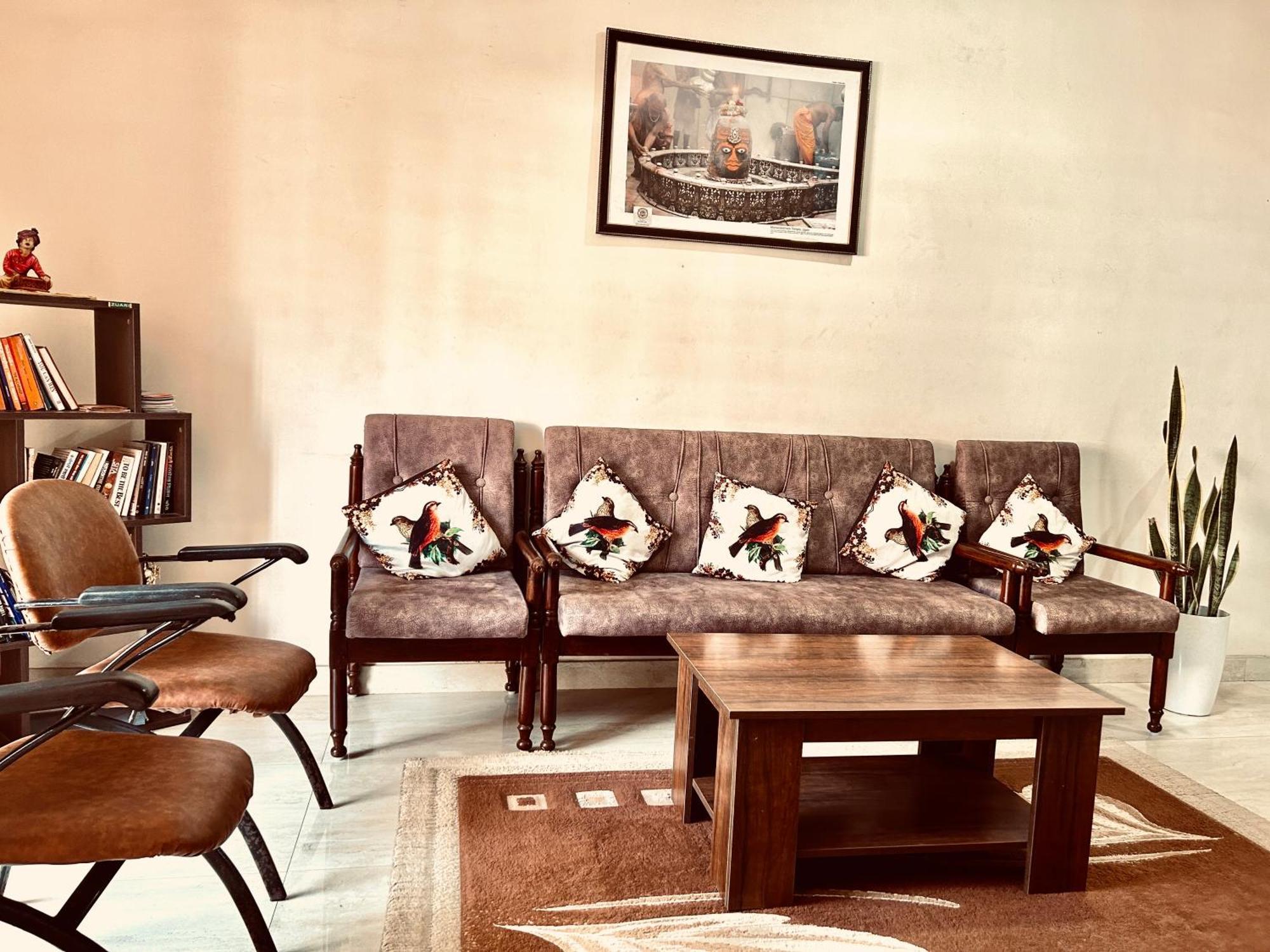 Samadhan Home Stay Jabalpur Exterior photo